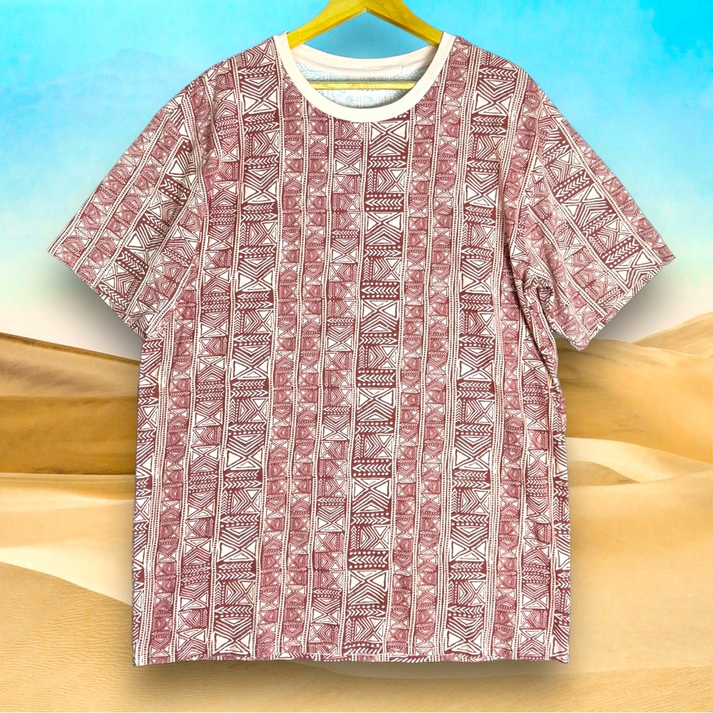 3/$15🛍️ Pacsun Size Large Geometric Polynesian Print T-Shirt Ivory, Maroon NWOT